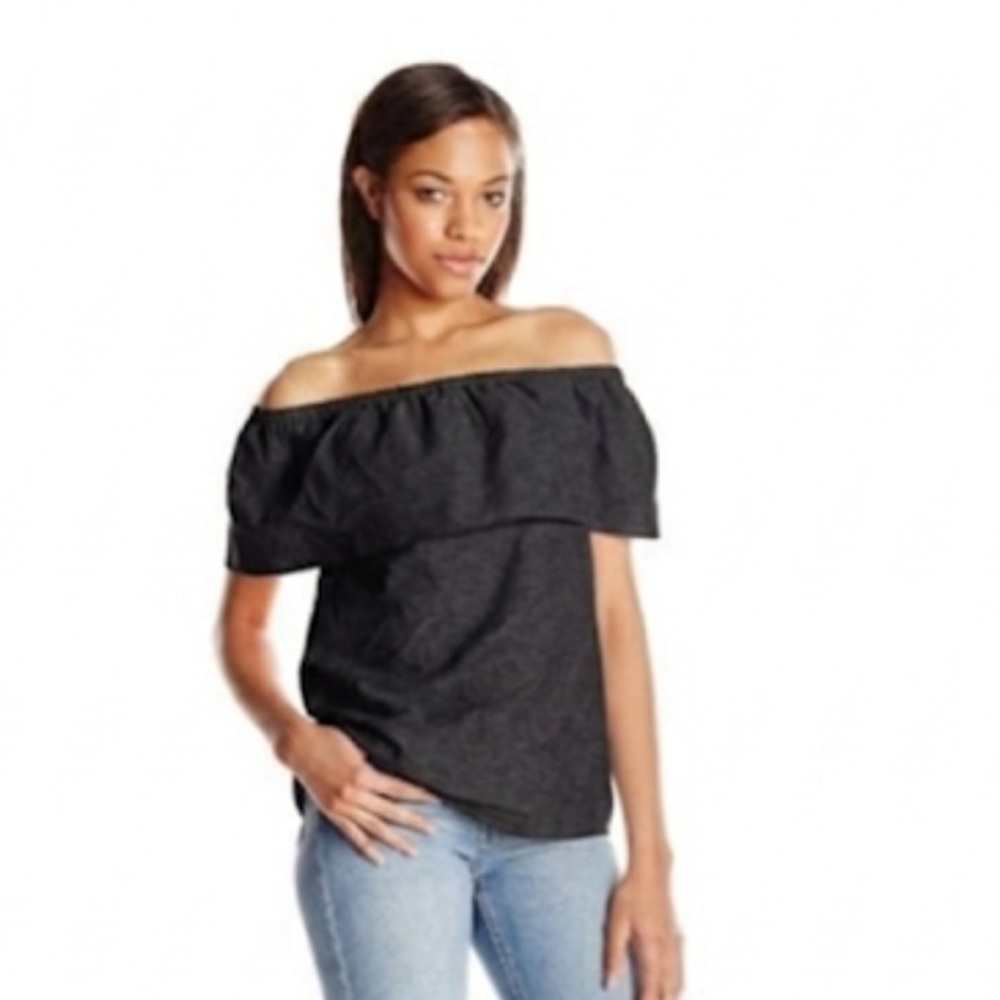 Kensie off the shoulder black large blouse 🖤🖤